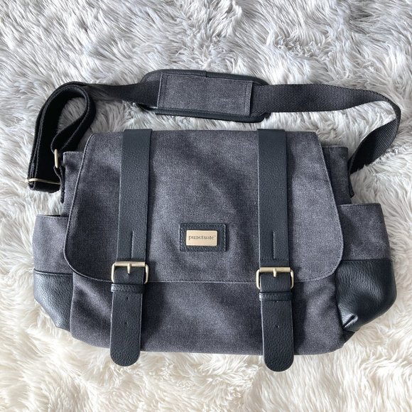 Barnes & Noble Other - Barnes & Noble Books Punctuate Laptop Bag Black Canvas Unisex Design